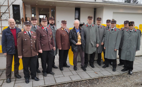 29. Dezember 2023: Gerhard Woerle ist 80 – Die Feuerwehr gratuliert!